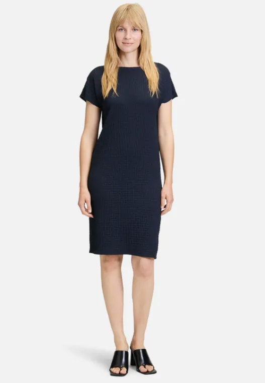 Betty Barclay Plisseekleid kurzarm