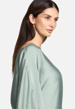 Betty Barclay Satin-Bluse mit U-Boot-Ausschnitt