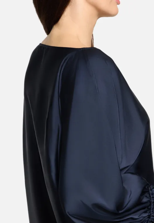Betty Barclay Satin-Bluse mit U-Boot-Ausschnitt